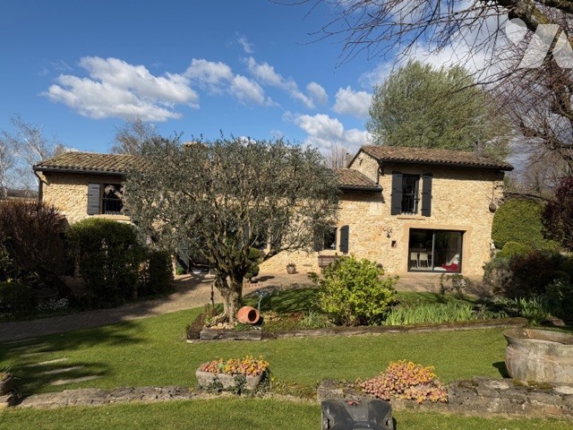 Maison 6 pièces 220 m² · à Montvendre · 220 m² · 995 000 €