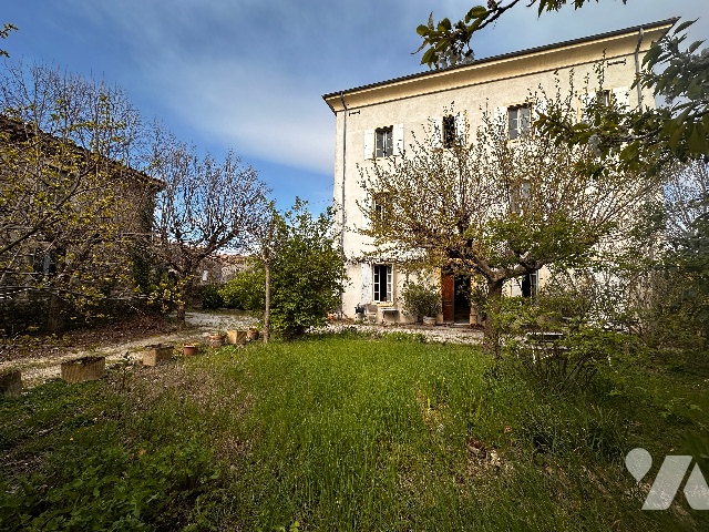Maison 12 pièces 279 m² · à Livron-sur-Drôme · 279 m² · 400 000 €