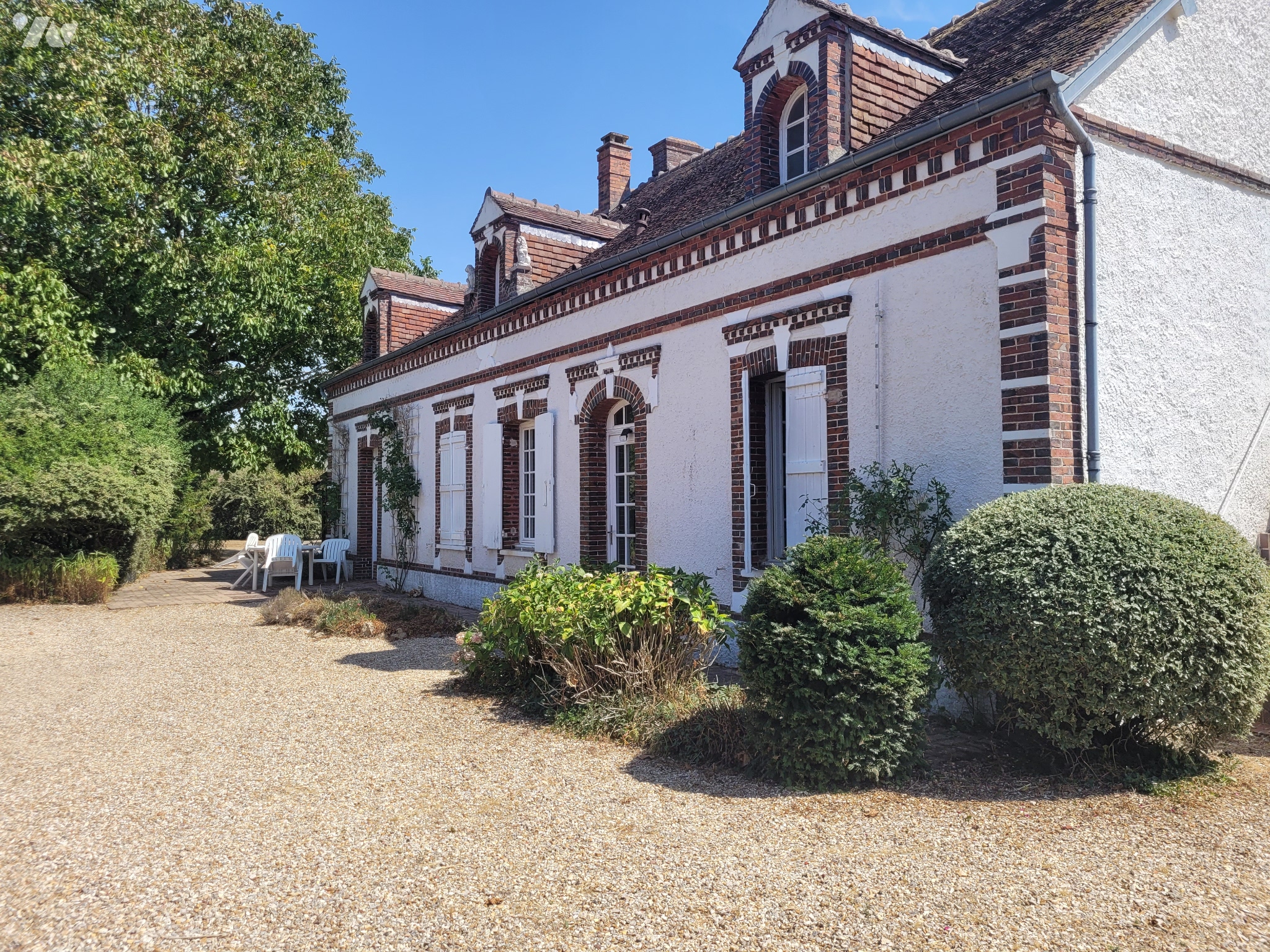 Maison 6 pièces 271 m² · à Droisy · 271 m² · 360 000 €
