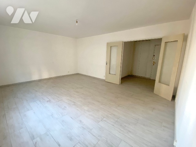 Vente - Appartement - CHARTRES - 92,88 m² - 4 pièces - STRR