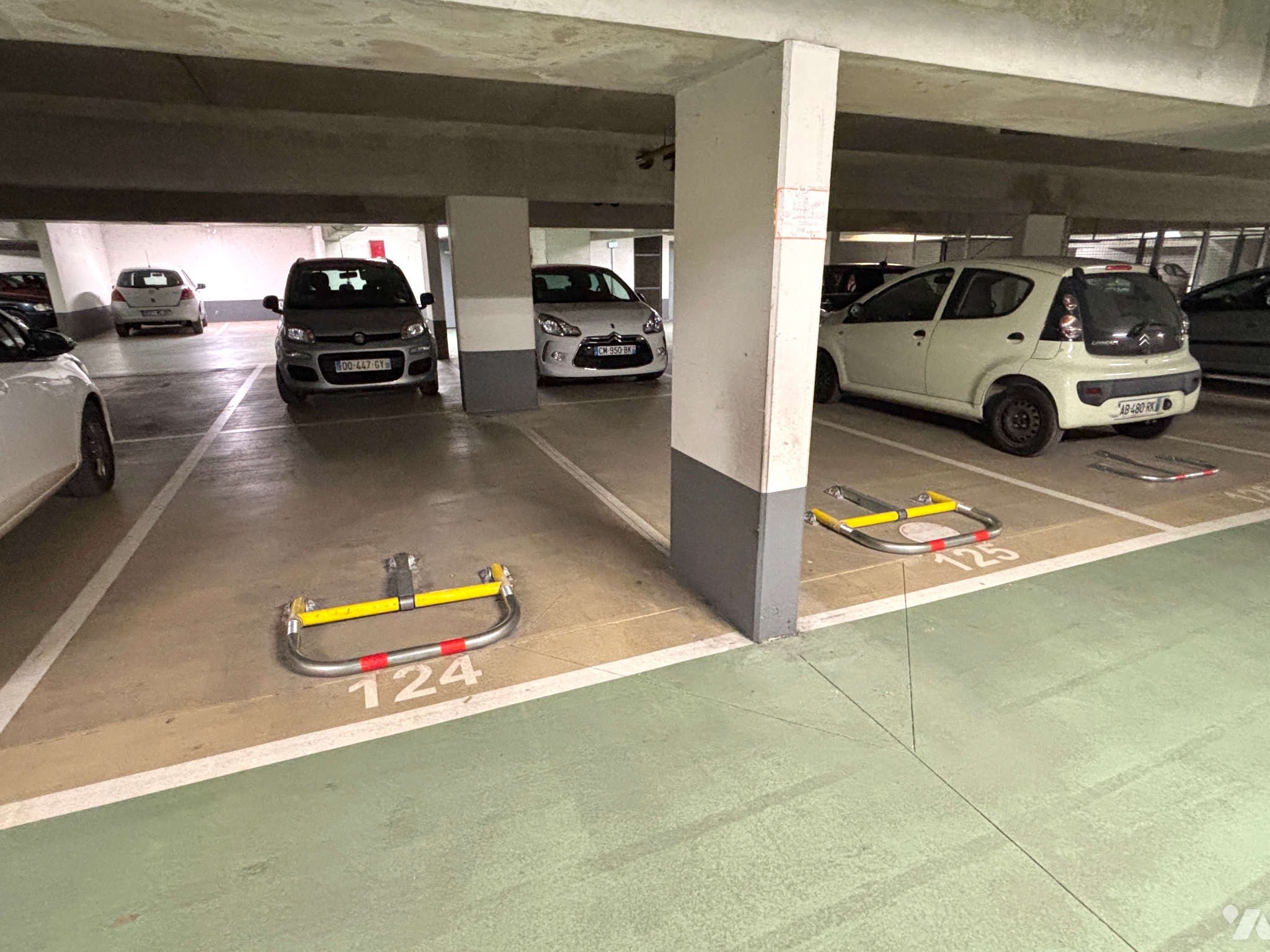 Parking 28 m² · à Chartres · 28 m² · 23 500 €