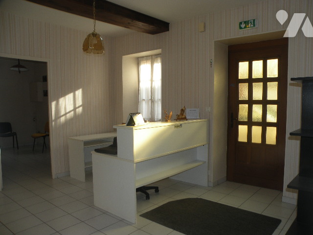 1 pièce 98 m² · à Châteaudun · 98 m² · 450 €