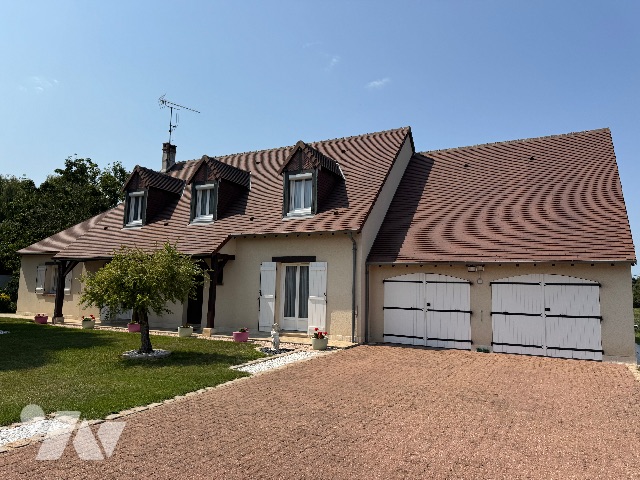 Vente - Maison / villa - CHATEAUDUN - 211 m² - 9 pièces - 2025/17