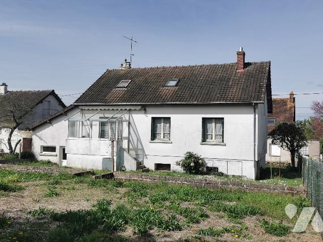 Maison 4 pièces 86 m² · à Thiron-Gardais · 86 m² · 76 000 €