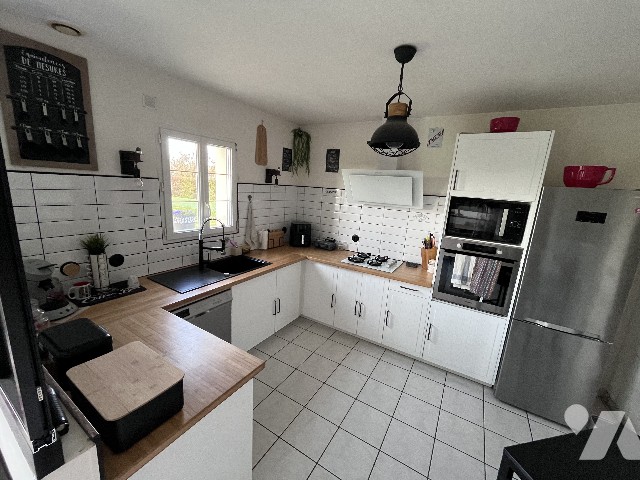 Maison 6 pièces 143 m² · à Bonneval · 143 m² · 199 395 €