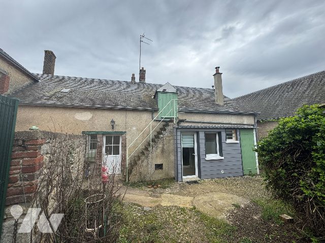 Maison 5 pièces 108 m² · à Fontenay-sur-Conie · 108 m² · 94 000 €