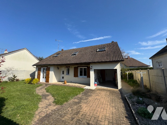Maison 7 pièces 160 m² · à Toury · 160 m² · 200 000 €