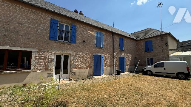 Maison 7 pièces 202 m² · à Janville-en-Beauce · 202 m² · 270 000 €