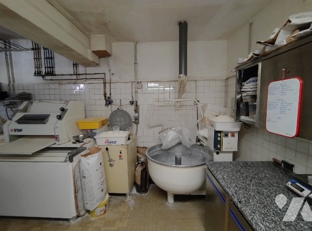 Commerce 17m² — Val-au-Perche