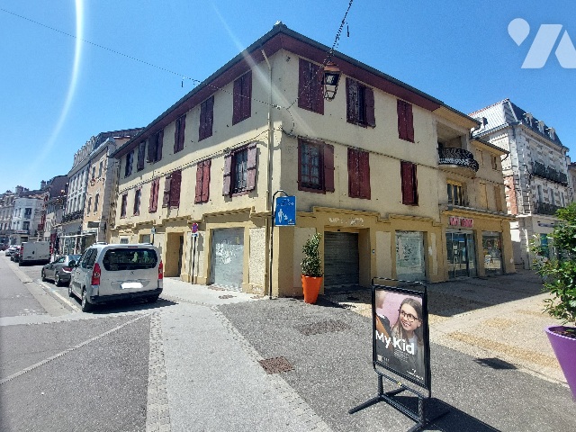 Immeuble 448 m² · à Saint-Gaudens · 447,5 m² · 97 650 €