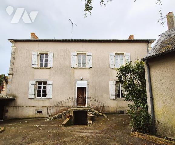 Maison 7 pièces 163 m² · à Laubrières · 163 m² · 99 000 €