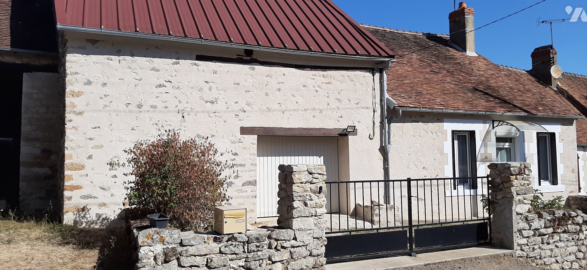 Maison 3 pièces 65 m² · à Prissac · 64,9 m² · 75 000 €