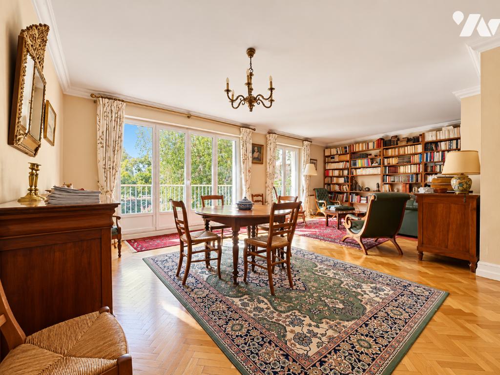 Appartement 4 pièces 129 m² · à Tours · 128,6 m² · 370 000 €