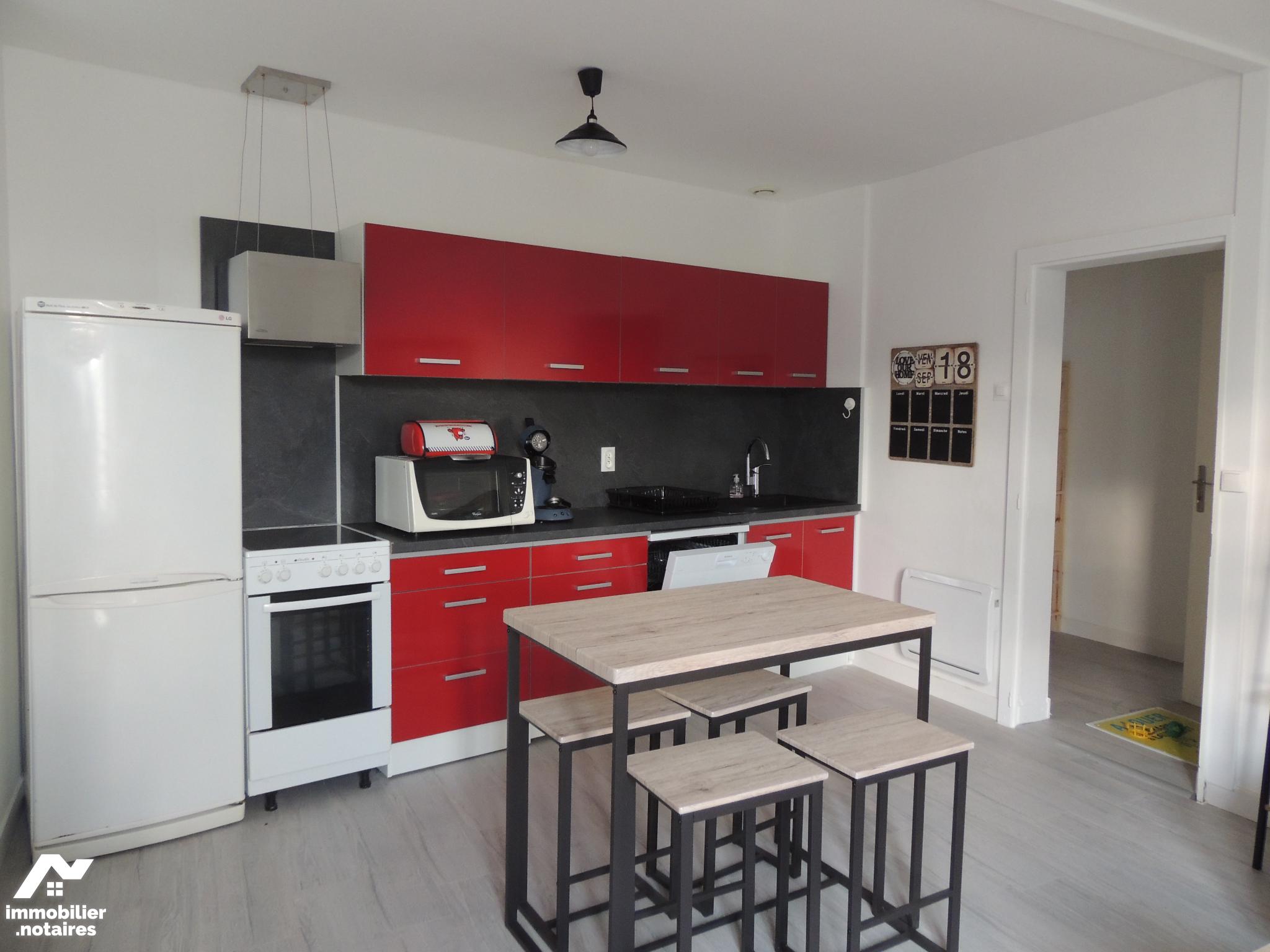 Appartement à Villeloin-Coulangé