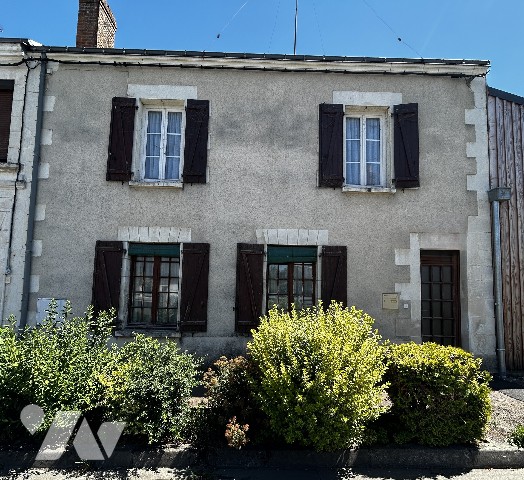 Maison 4 pièces 100 m² · à Ligueil · 100 m² · 90 000 €