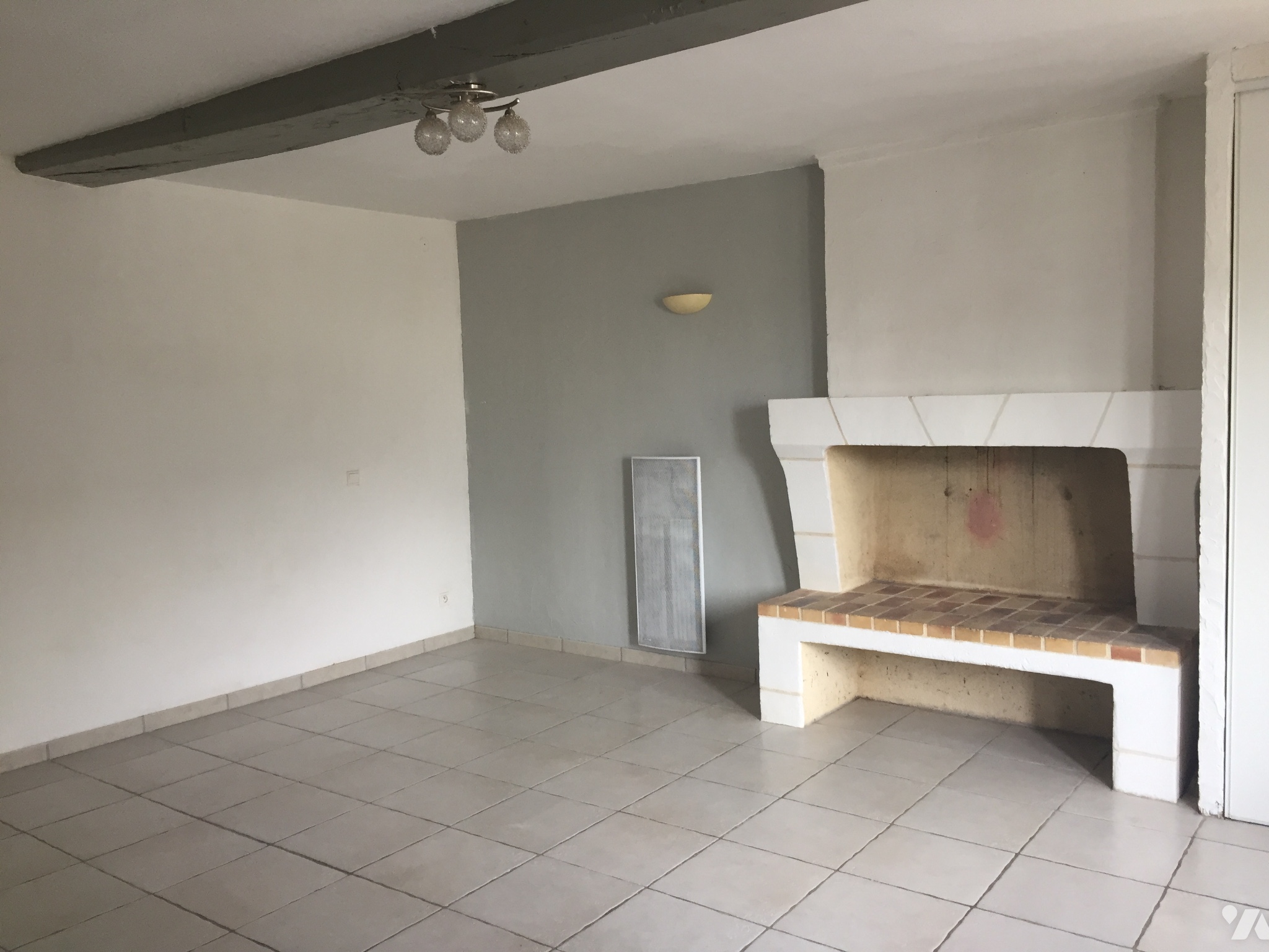 Maison 10 pièces 147 m² · à Mouzay · 147 m² · 135 000 €