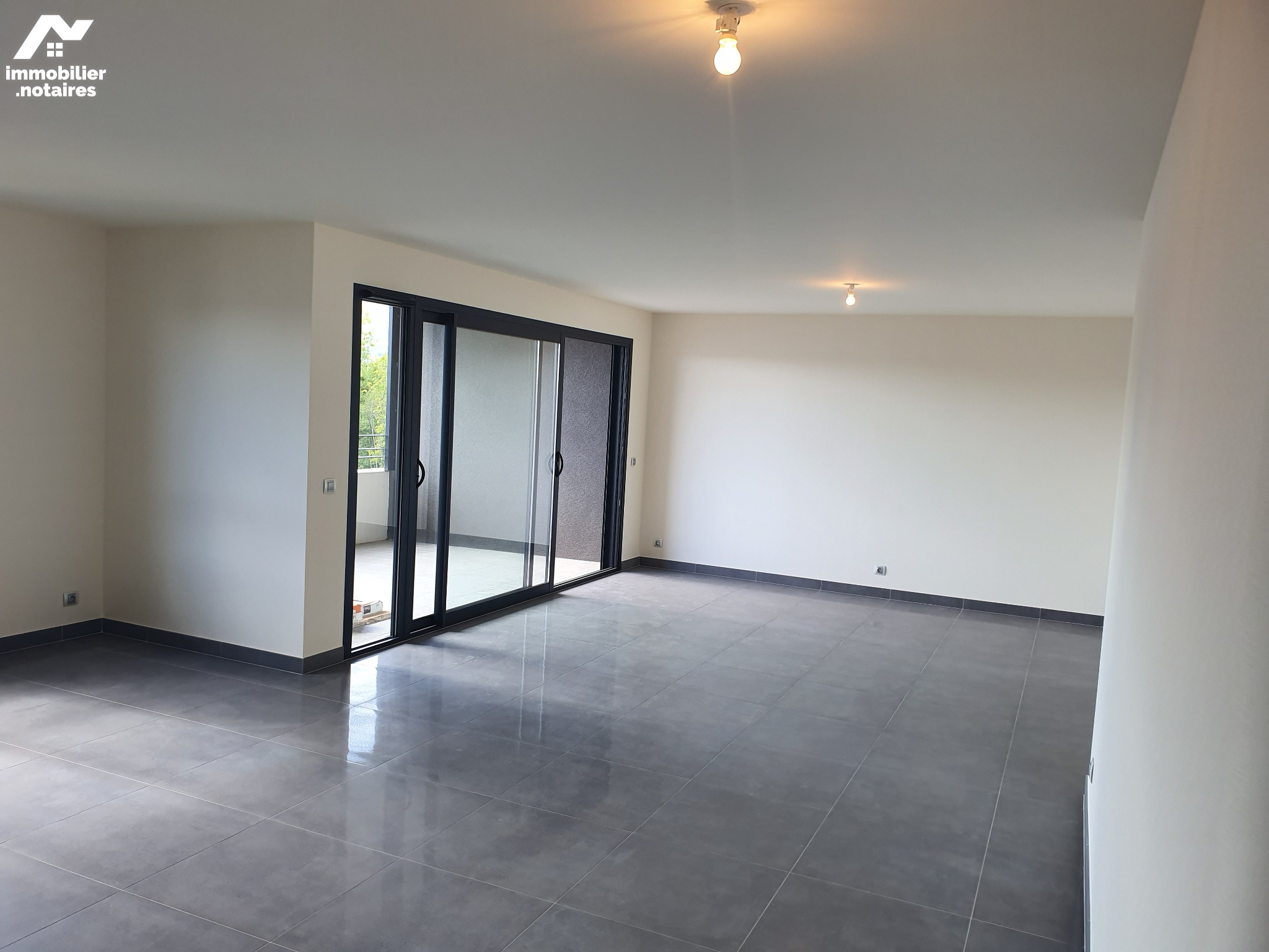 Appartement 4 pièces 134 m² · à Saint-Genis-Pouilly · 133,5 m² · 2 340 €/mois