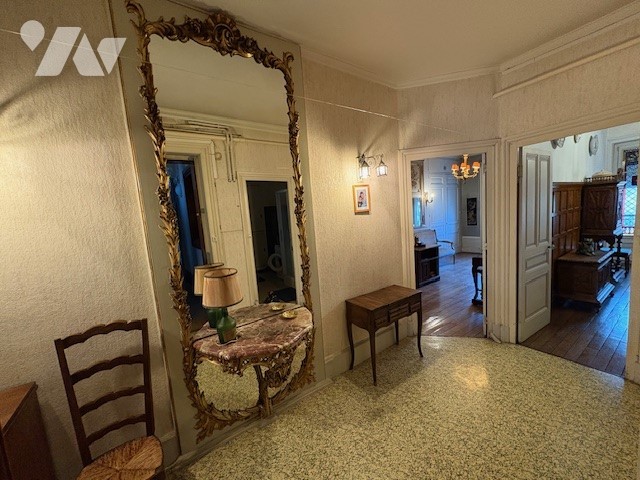 Appartement 4 pièces 90 m² · à Lyon 7e Arrondissement · 89,6 m² · 379 200 €