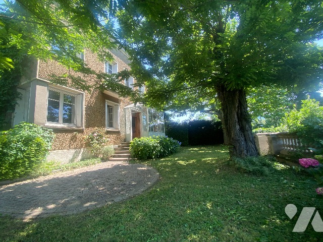 Vente - Maison / villa - ST ETIENNE - 153,83 m² - 7 pièces - 11/488