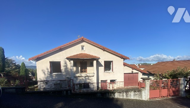 Vente - Maison / villa - LE CHAMBON FEUGEROLLES - 81,13 m² - 4 pièces - 11/521
