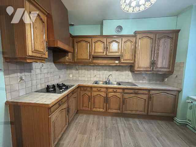 Appartement 6 pièces 118 m² · à Saint-Étienne · 118,4 m² · 115 000 €