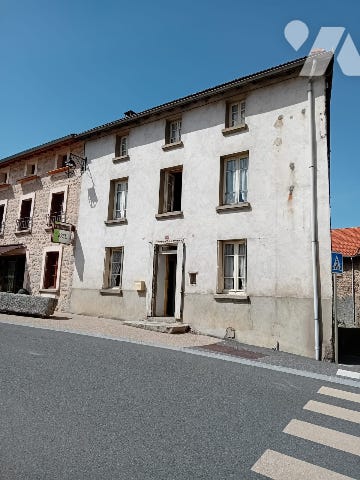 Maison 6 pièces 200 m² · à Salles · 200 m² · 80 000 €
