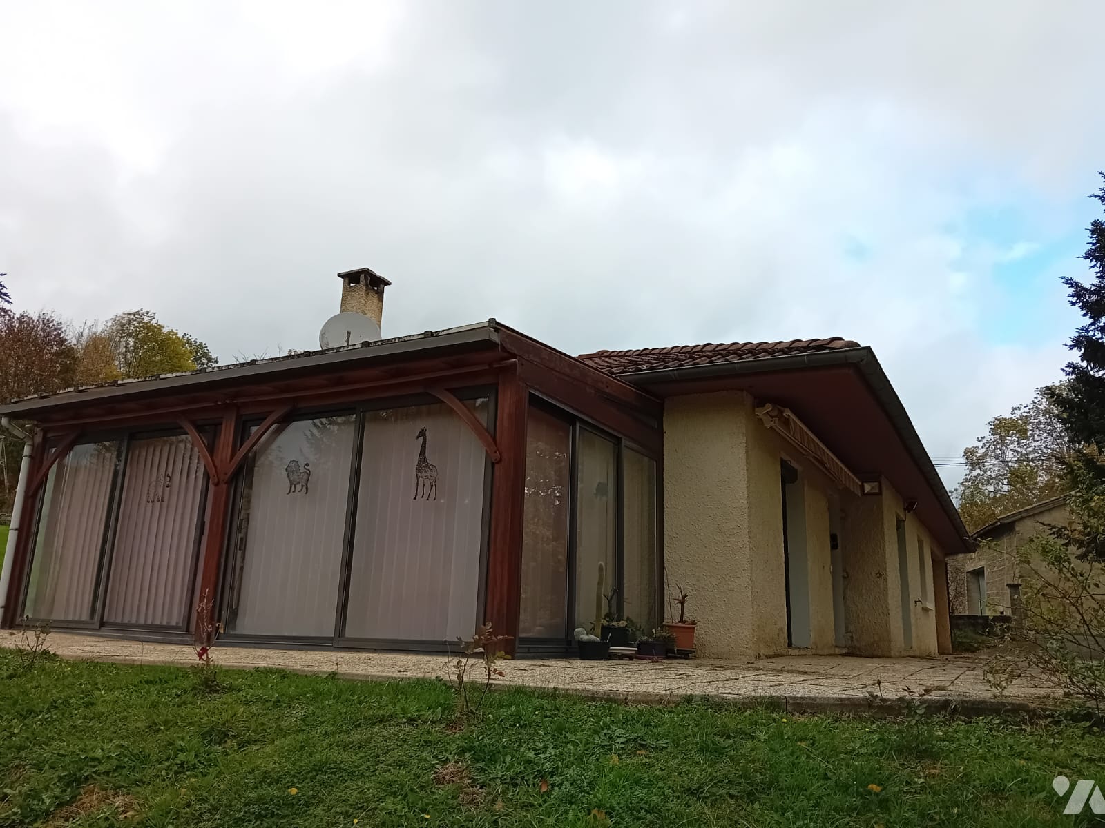 VENTE maison-ST PRIEST LA VETRE (42)