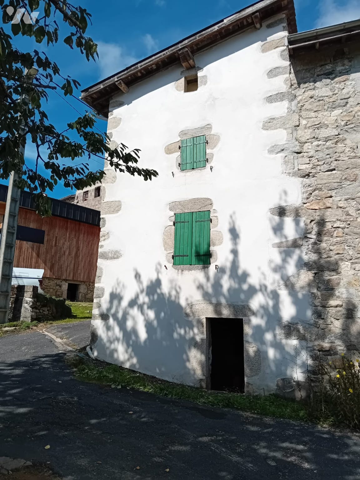 VENTE maison-LA RENAUDIE (63)