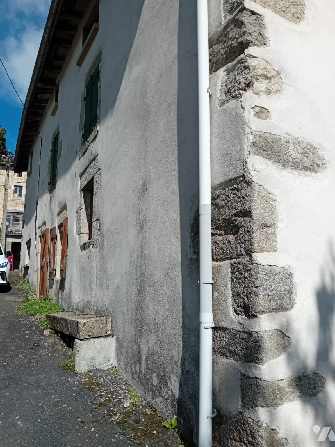 VENTE maison-LA RENAUDIE (63)