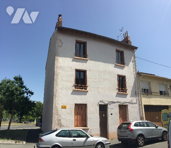 Immeuble 240 m² · à Saint-Étienne · 240 m² · 140 000 €