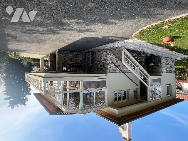 Maison 5 pièces 153 m² · à L'Étrat · 153 m² · 440 000 €