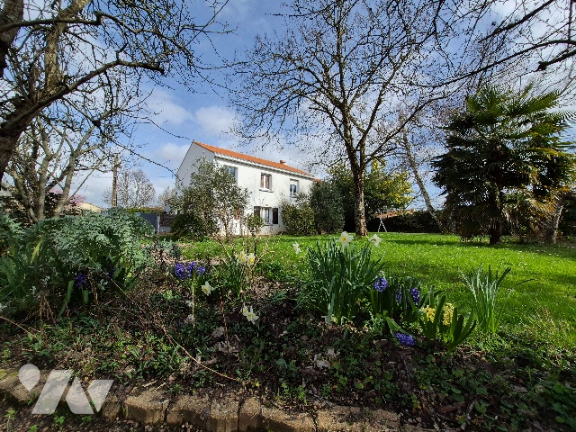 Maison 6 pièces 137 m² · à Saint-Julien-de-Concelles · 137 m² · 290 000 €