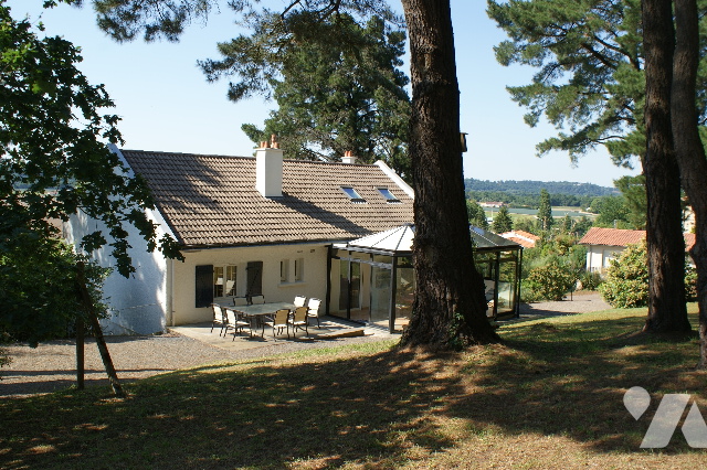 Maison 7 pièces 165 m² · à Divatte-sur-Loire · 165 m² · 338 000 €
