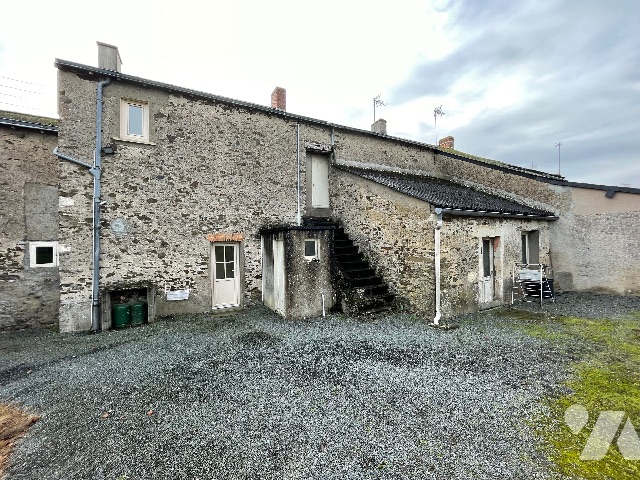 Maison 4 pièces 97 m² · à Mauges-sur-Loire · 97 m² · 110 000 €