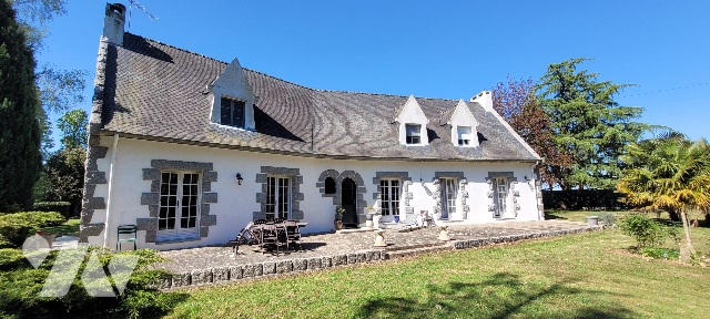 Maison 9 pièces 200 m² · à Guémené-Penfao · 200 m² · 340 000 €