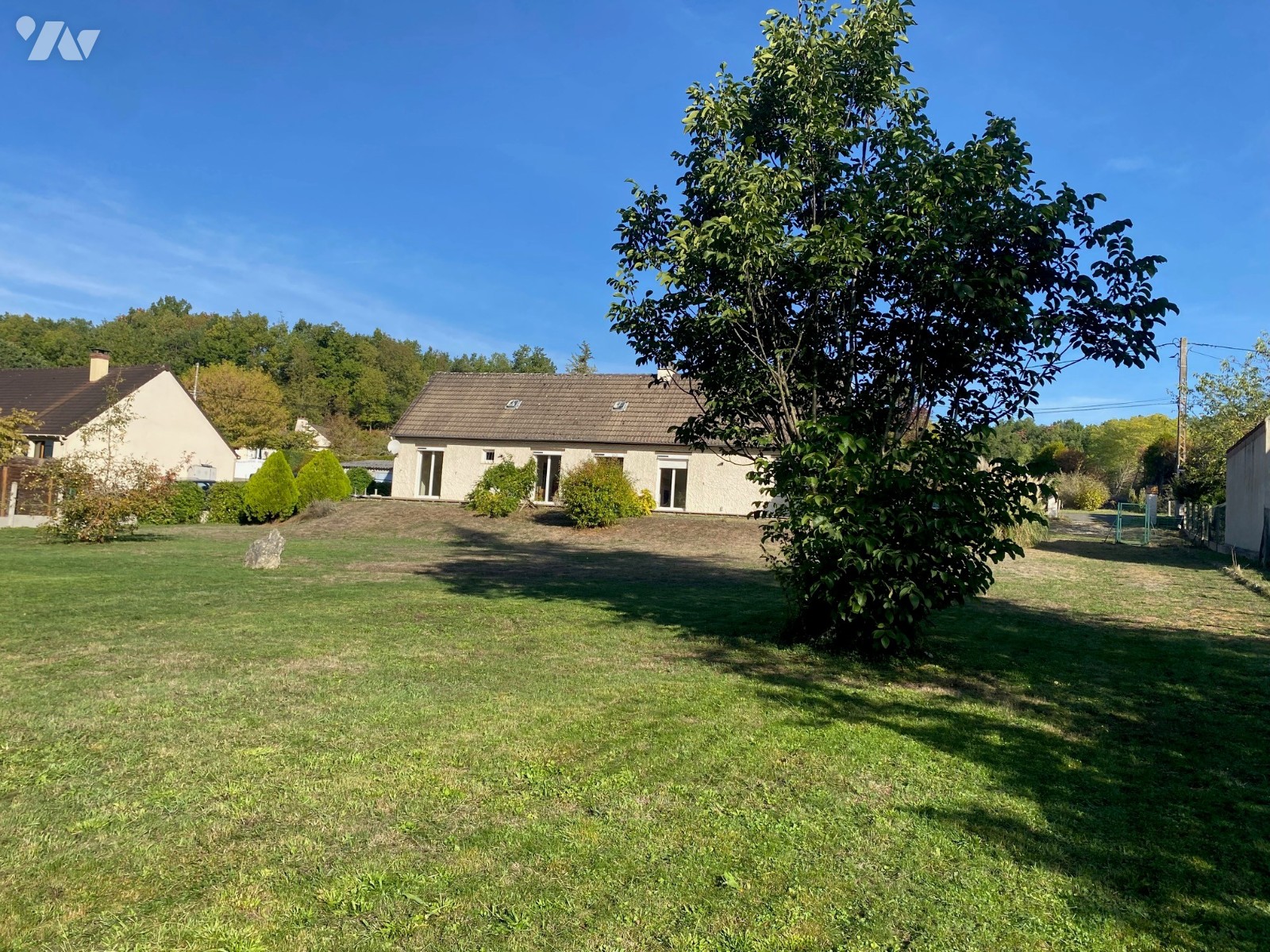 Maison 3 pièces 143 m² · à Aulnay-la-Rivière · 142,7 m² · 210 000 €