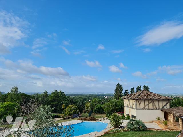 Vente - Maison / villa - TONNEINS - 510 m² - 21 pièces - 451