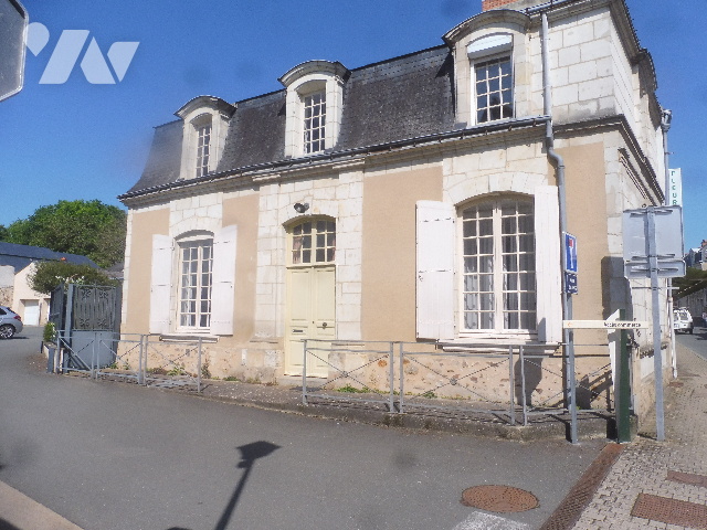 Maison 4 pièces 102 m² · à Baugé-en-Anjou · 102 m² · 160 000 €