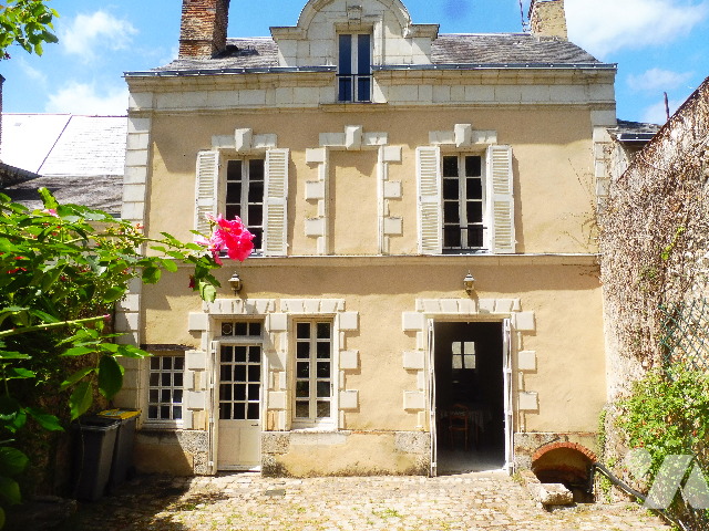 Maison 6 pièces 202 m² · à Baugé-en-Anjou · 201,9 m² · 310 000 €