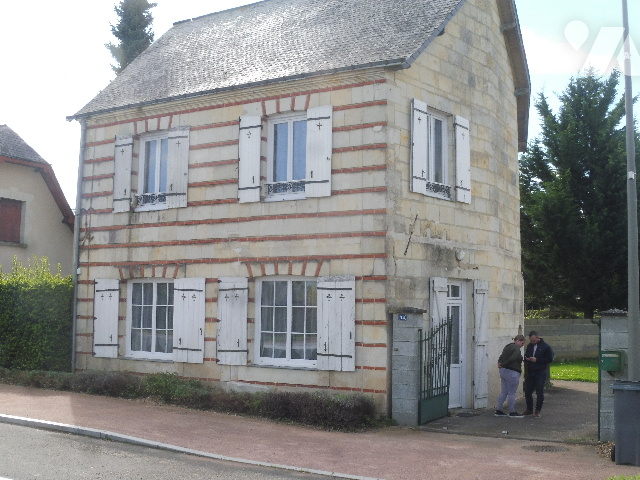 Maison 4 pièces 106 m² · à Baugé-en-Anjou · 105,9 m² · 650 €