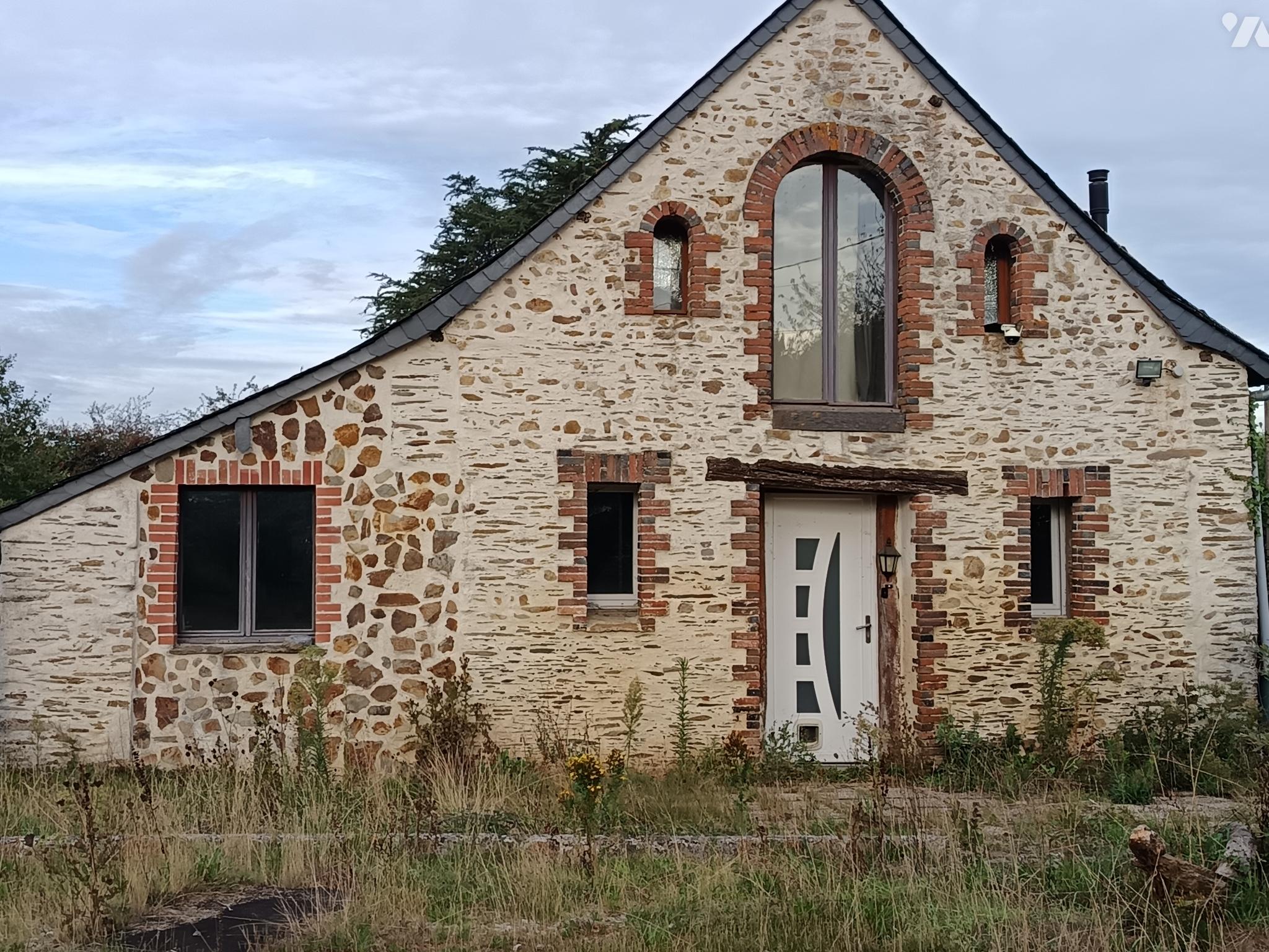 Maison 6 pièces 149 m² · à Ombrée d'Anjou · 148,5 m² · 135 000 €