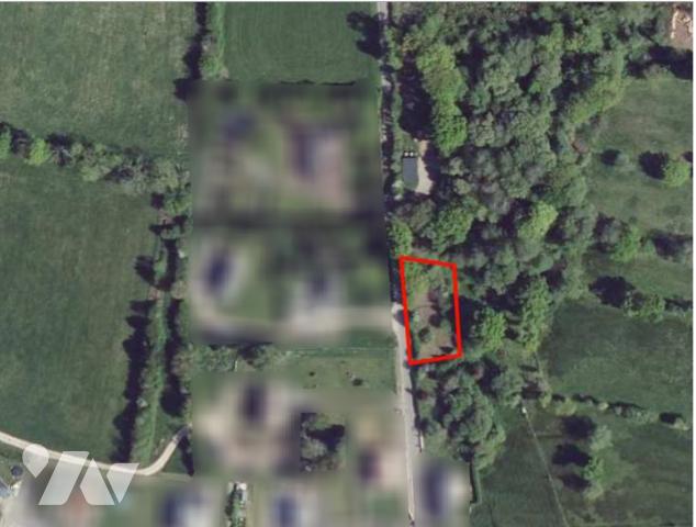 Terrain 560 m² · à Étang-Bertrand · 560 m² · 30 000 €