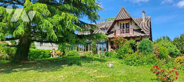 Maison 6 pièces 144 m² · à Pont-Hébert · 144 m² · 200 000 €