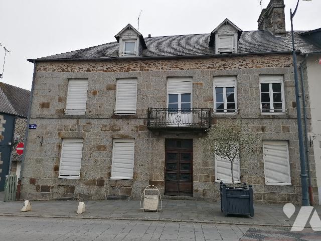 Maison 10 pièces 200 m² · à Saint-James · 200 m² · 152 000 €
