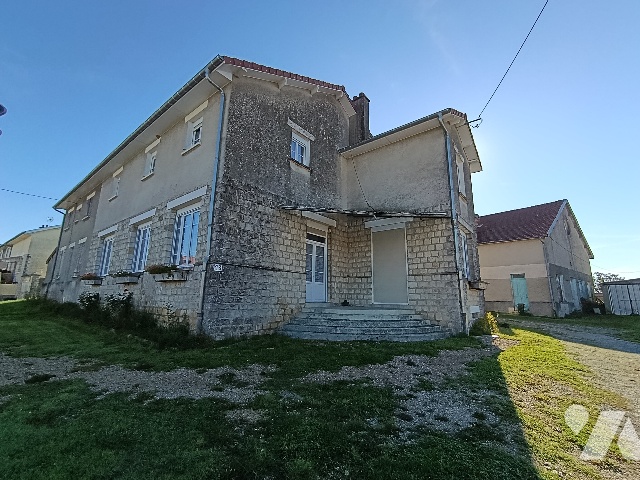 Vente - Maison / villa - LES CHARMONTOIS - 211,85 m² - 8 pièces - 25319