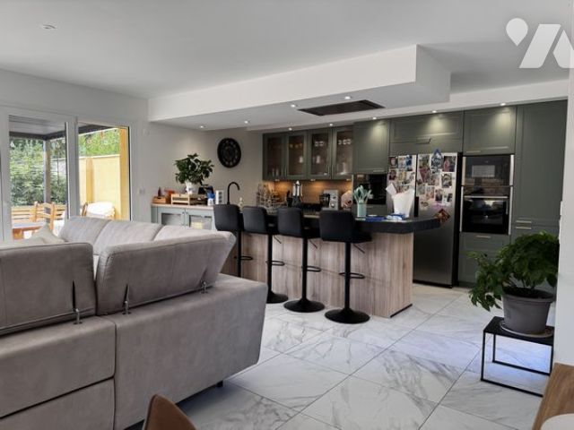Maison 7 pièces 180 m² · à Wassy · 179,5 m² · 330 000 €