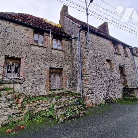 Maison 5 pièces 100 m² · à Saint-Julien-du-Terroux · 100 m² · 42 000 €