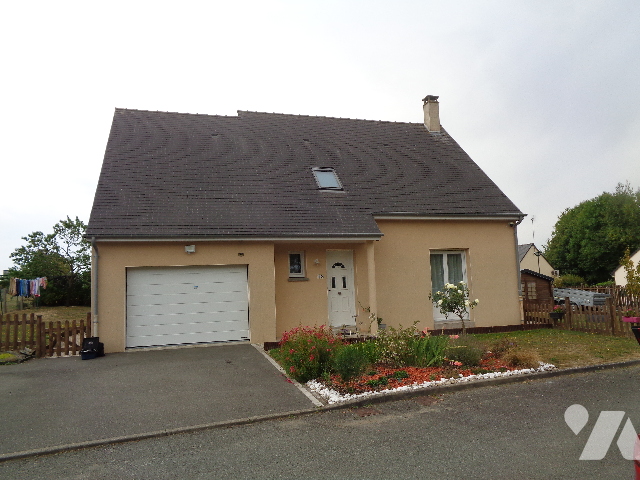 Maison 5 pièces 117 m² · à Saint-Cyr-en-Pail · 117 m² · 165 000 €