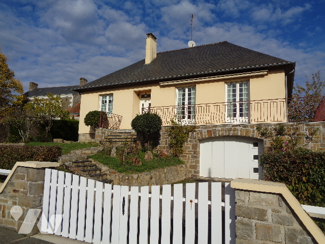 Maison 6 pièces 93 m² · à Pré-en-Pail-Saint-Samson · 93 m² · 125 000 €