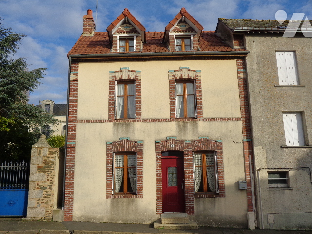 Maison 6 pièces 82 m² · à Pré-en-Pail-Saint-Samson · 82 m² · 55 000 €